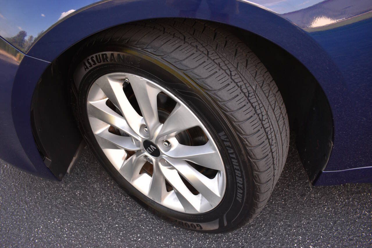 Used 2016 Kia Optima EX w/ Premium Package FWD image 45