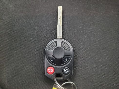 Used 2018 Ford Focus SE FWD image 32