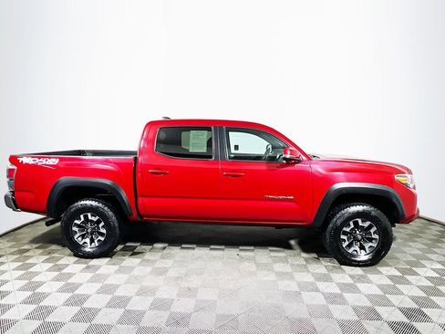 Certified 2023 Toyota Tacoma TRD Off-Road image 9
