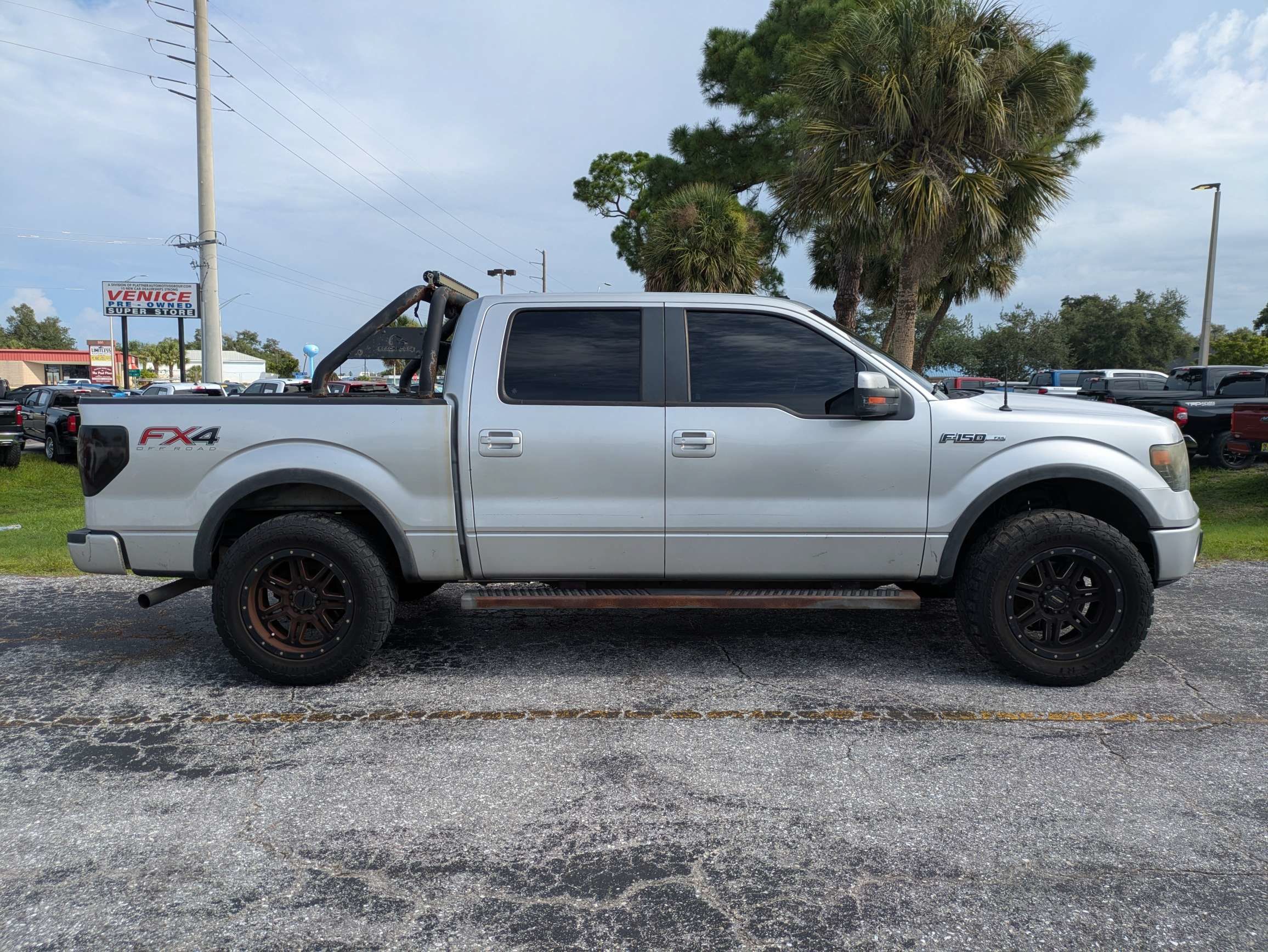 Used 2013 Ford F150 FX4 w/ Luxury Equipment Group AWD/4WD image 4