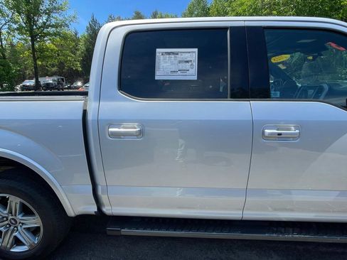 Used 2018 Ford F150 Lariat w/ Equipment Group 502A Luxury AWD/4WD image 10