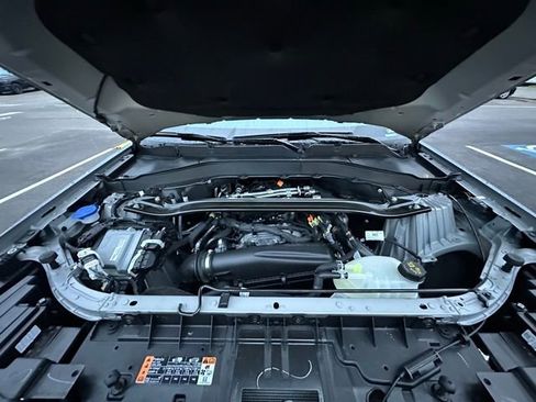 Used 2025 Ford Explorer ST-Line image 14