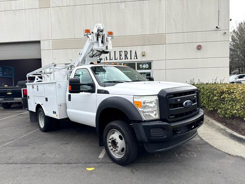 Used 2015 Ford F450 XL w/ Power Equipment Group image 6