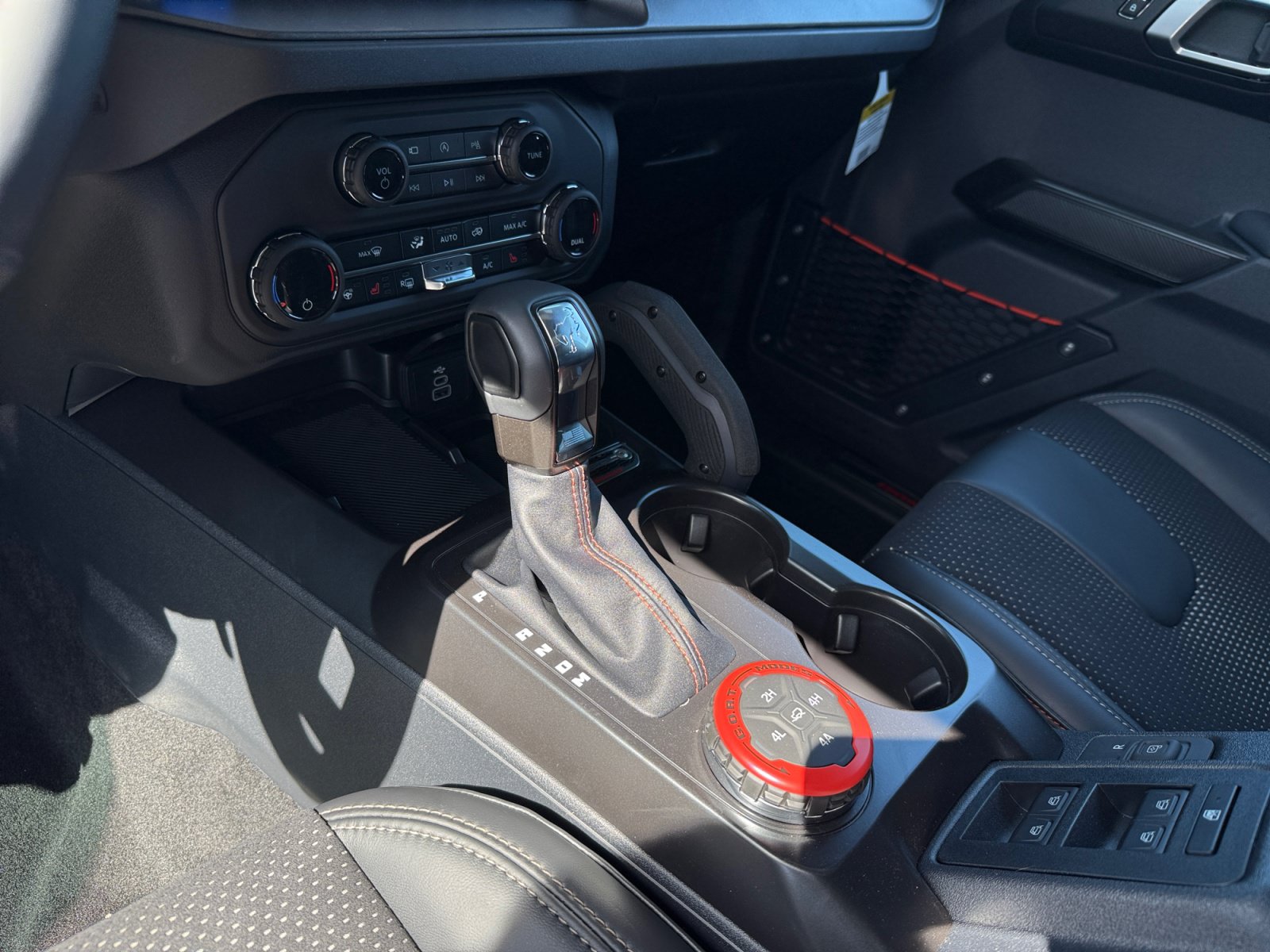 New 2026 Ford Bronco Raptor AWD/4WD image 13