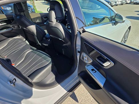 New 2026 Mercedes-Benz EQE 320 4MATIC Sedan image 14