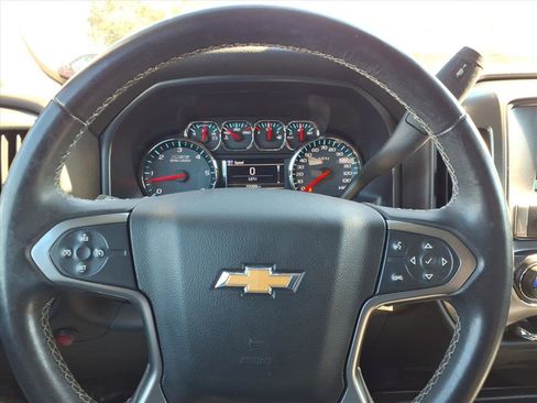 Used 2018 Chevrolet Silverado 1500 LT w/ All Star Edition image 27