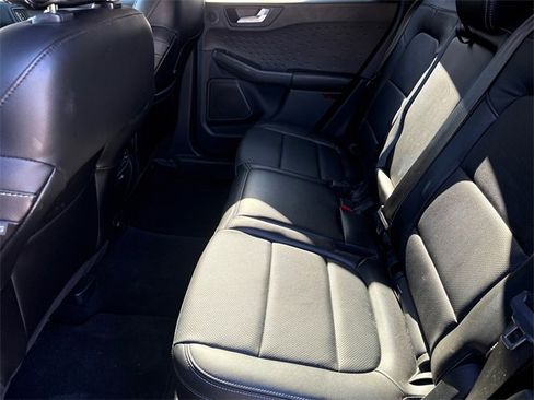 Used 2020 Ford Escape Titanium w/ Titanium Premium Package 2.0 image 16