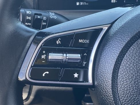 Certified 2024 Kia Seltos EX FWD image 21