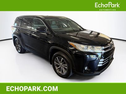 Used 2017 Toyota Highlander XLE w/ Carpet Mat Package