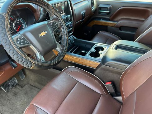 Used 2015 Chevrolet Silverado 1500 High Country w/ High Country Premium Package image 10