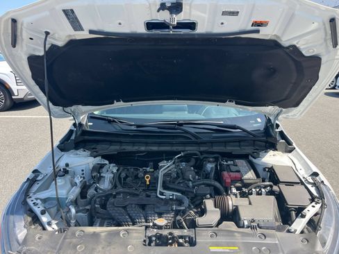 Used 2025 Nissan Altima 2.5 SV FWD image 28