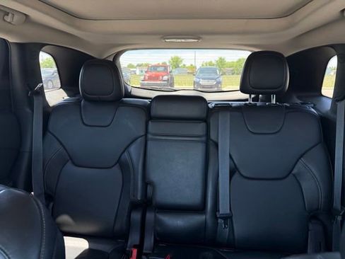 Used 2014 Jeep Cherokee Limited AWD/4WD image 22