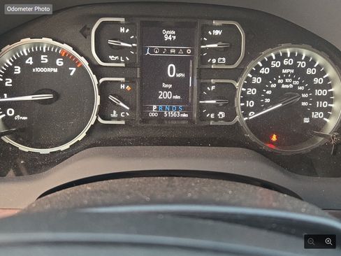 Used 2018 Toyota Tundra Limited AWD/4WD image 9