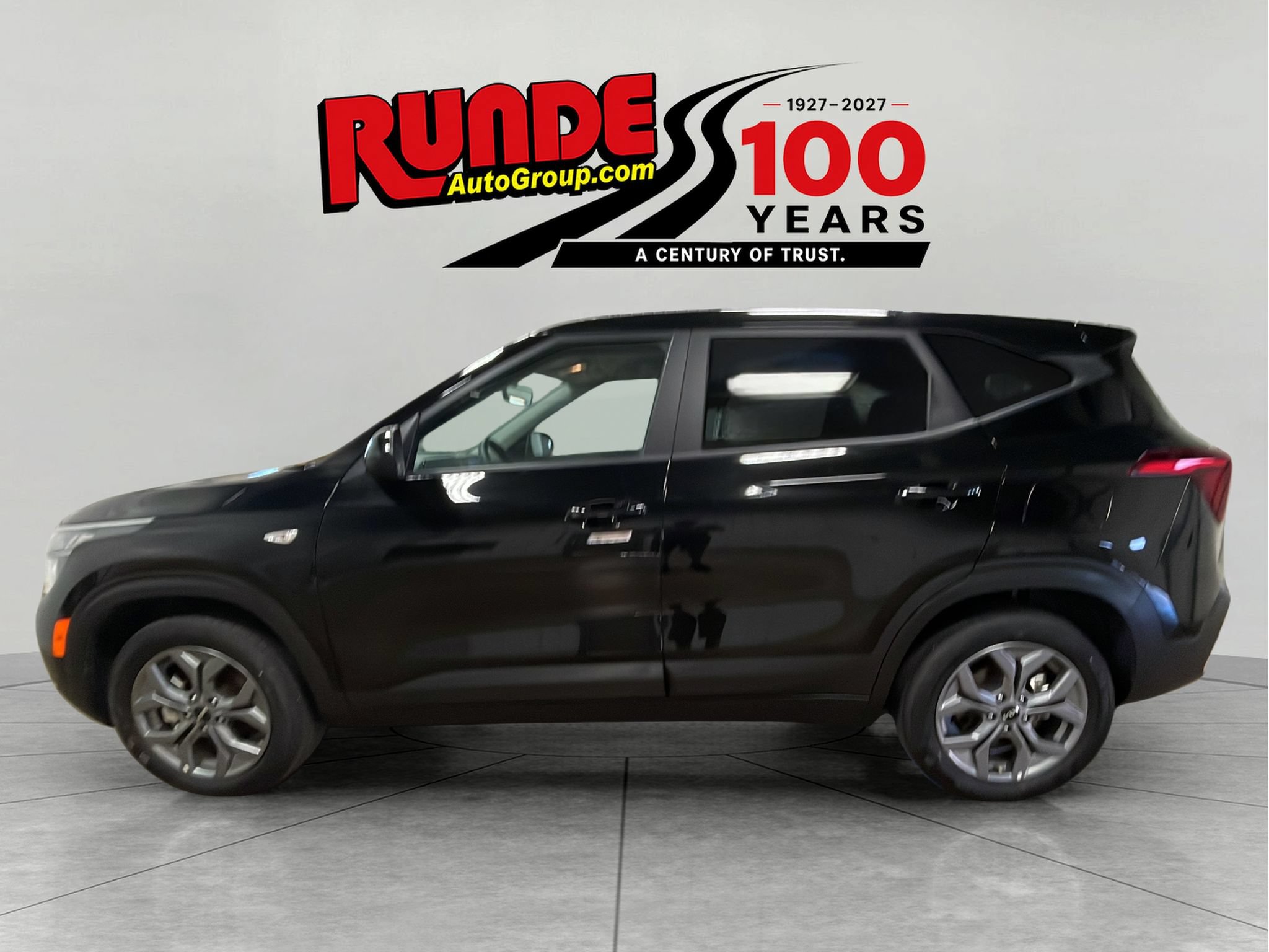 Used 2026 Kia Seltos LX AWD/4WD image 3
