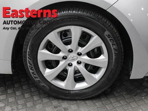 Used 2023 Toyota Corolla LE image 31