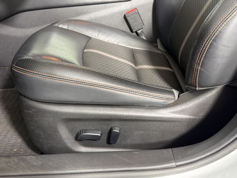 Used 2024 Nissan Altima 2.5 SR FWD image 12