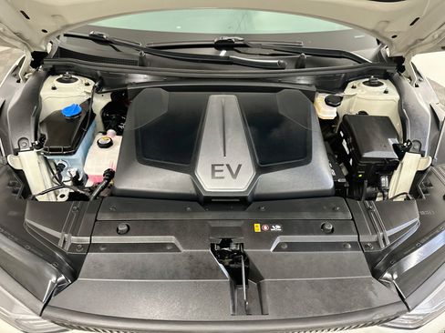 Used 2024 Kia EV6 Wind AWD/4WD image 35