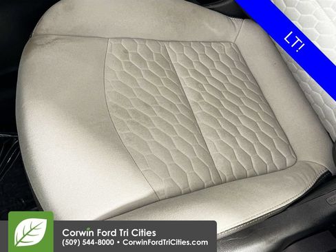 Used 2020 Chevrolet Equinox LT AWD/4WD image 23