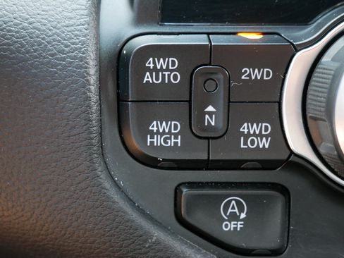 Used 2023 RAM 1500 Big Horn AWD/4WD image 30