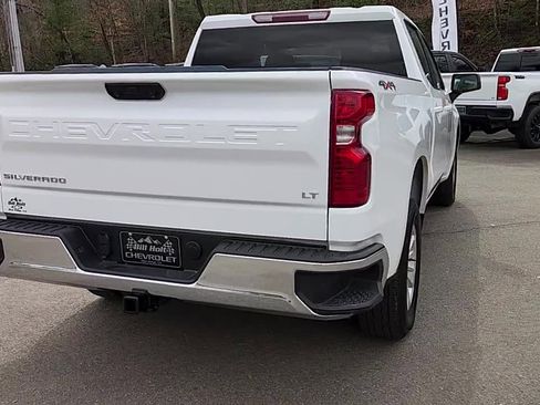 Used 2025 Chevrolet Silverado 1500 LT AWD/4WD image 9