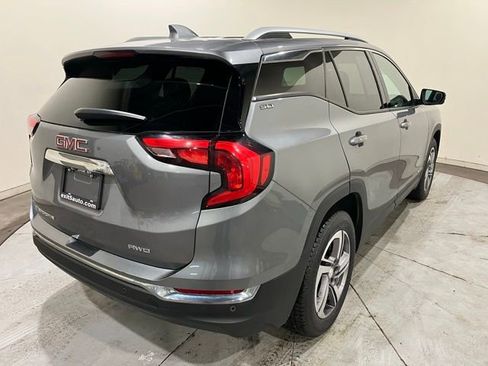 Used 2018 GMC Terrain SLT w/ Infotainment Package II AWD/4WD image 11