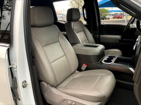 Used 2020 GMC Sierra 1500 SLT w/ SLT Premium Package image 9