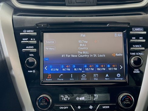 Used 2018 Nissan Murano SL w/ Moonroof Package image 15