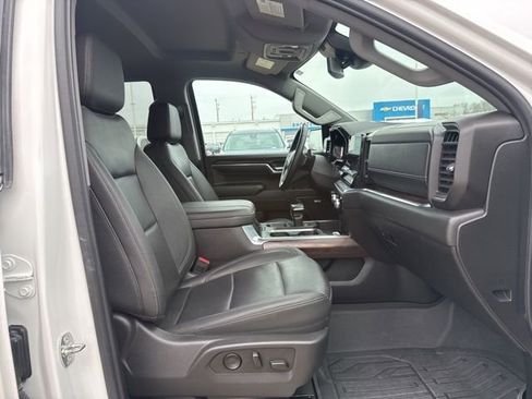 Used 2024 GMC Sierra 1500 SLT w/ SLT Premium Plus Package AWD/4WD image 51