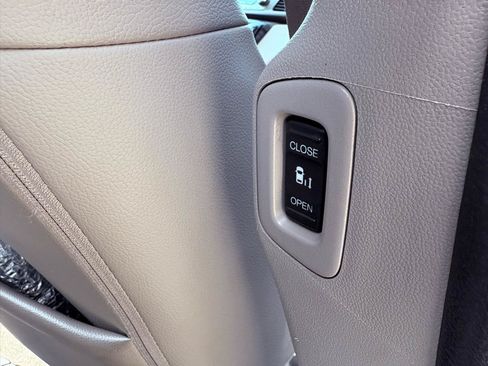 Used 2014 Honda Odyssey EX-L image 29