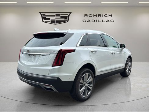 Certified 2024 Cadillac XT5 Premium Luxury w/ Technology Package AWD/4WD image 9