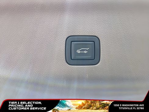 Used 2024 GMC Yukon XL Denali RWD image 22