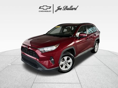 Used 2019 Toyota RAV4 XLE image 1