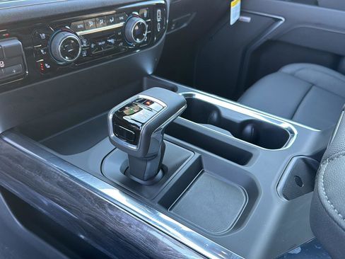 New 2026 Chevrolet Silverado 1500 LTZ w/ Z71 Off-Road Package image 26