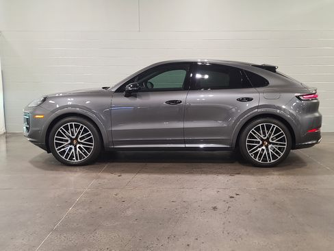 New 2025 Porsche Cayenne S AWD/4WD image 2