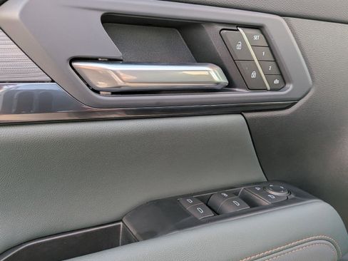 New 2026 GMC Terrain AT4 w/ Convenience Package III AWD/4WD image 85
