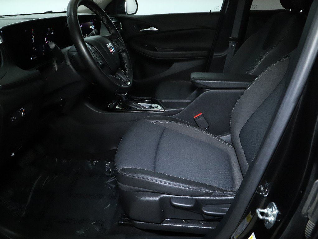 Used 2025 Buick Encore GX Preferred FWD image 18