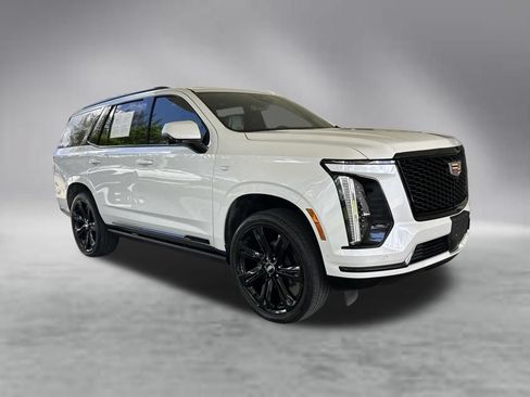 Used 2025 Cadillac Escalade Sport Platinum AWD/4WD image 2