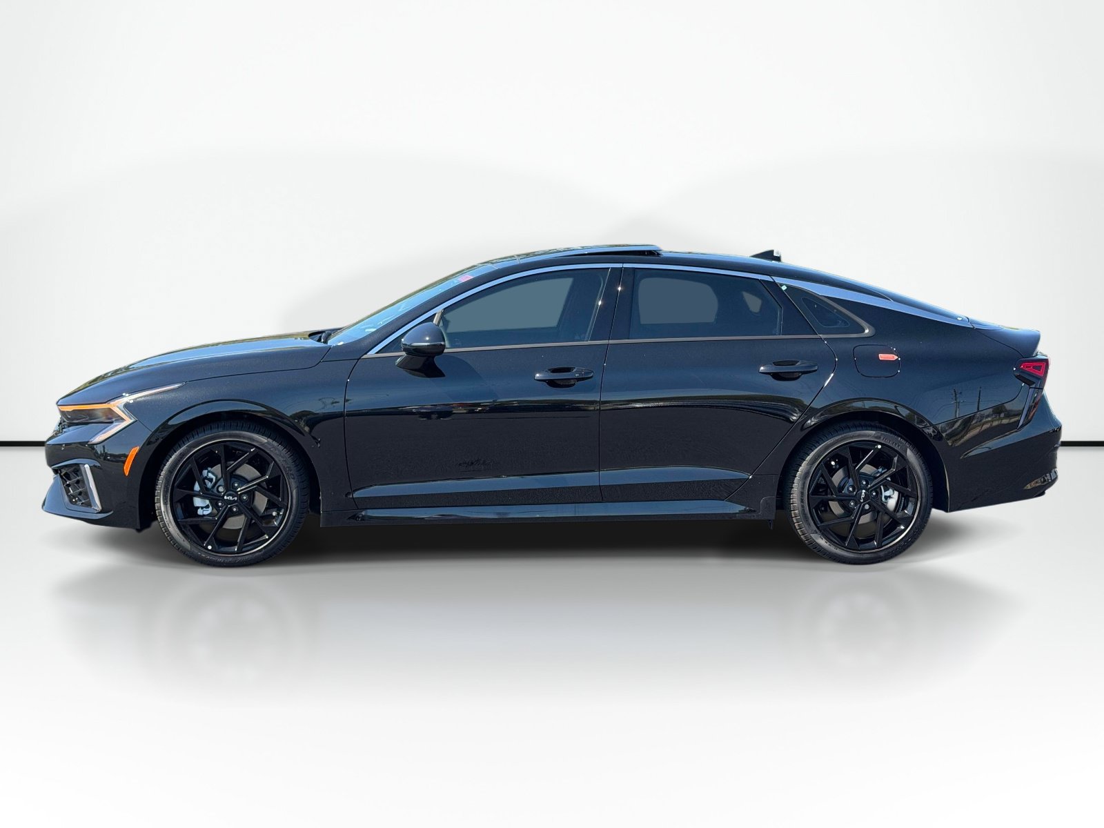 New 2027 Kia K5 GT-Line FWD image 2