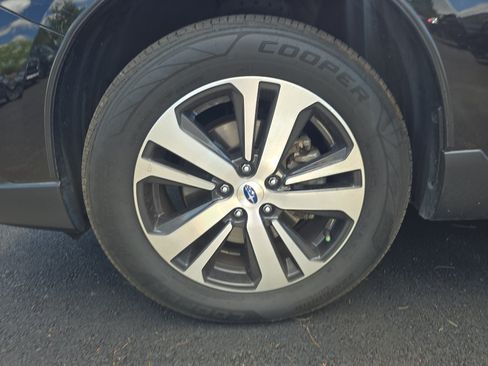 Used 2019 Subaru Outback 2.5i Limited AWD/4WD image 8