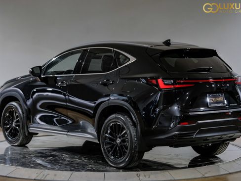 Used 2024 Lexus NX 250 FWD image 12