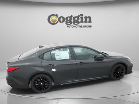 New 2026 Toyota Camry SE image 24