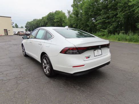 Used 2024 Honda Accord EX image 4