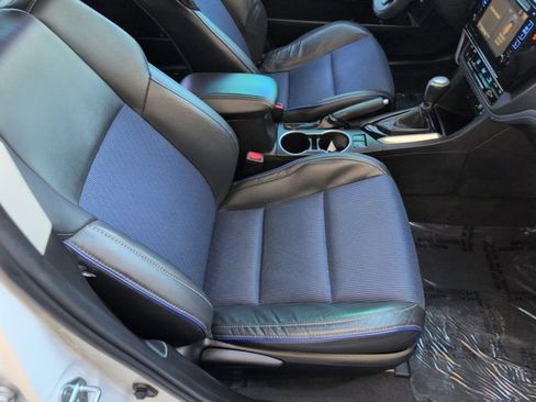 Used 2017 Toyota Corolla SE w/ SE Premium Package image 21