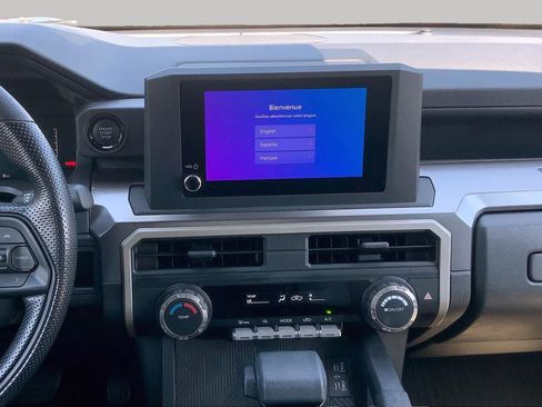 Certified 2025 Toyota Tacoma SR5 AWD/4WD image 6