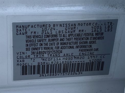 Certified 2025 Nissan Sentra SR image 11