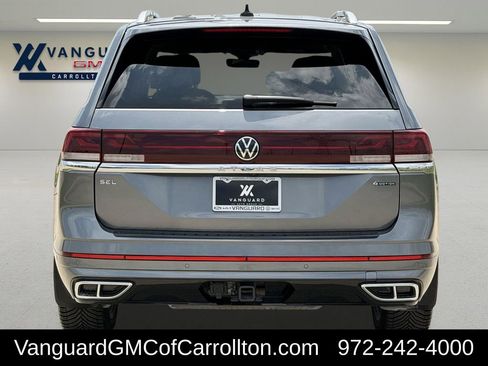 Used 2024 Volkswagen Atlas SEL Premium R-Line image 7