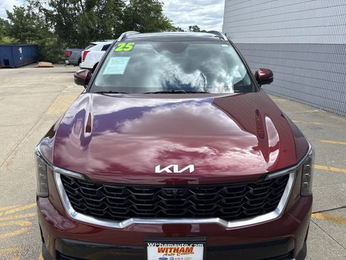 Used 2025 Kia Sorento SX FWD image 4