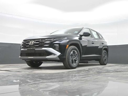 New 2026 Hyundai Tucson Blue SE image 24