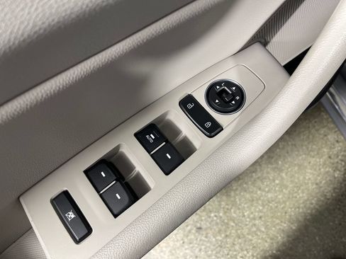 Used 2017 Hyundai Sonata SE FWD image 18