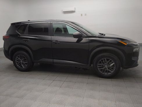 Used 2021 Nissan Rogue S FWD image 11